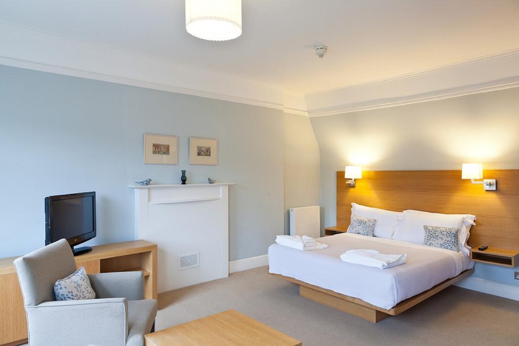 Blueprint Living Apartments - Doughty Street 런던 객실 사진